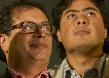 Fiscalía colombiana detiene al hijo de Gustavo Petro, presidente en funciones, por lavado de activos y enriquecimiento ilícito