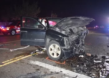 Tres muertos en Texas por choque de vehículos