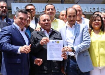 PAN, PRI y PRD formalizan registro de Frente Amplio por México ante INE