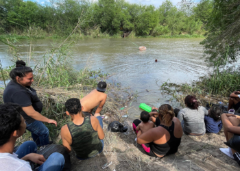 Muertes de mexicanos en la frontera con Texas rompieron récord en 2022