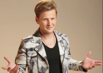 Cantante Alexander Hacha es Mr. Amigo 2023