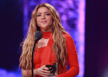 Alcen la voz y cambien el mundo: el poderoso discurso de Shakira en los Premios Juventud