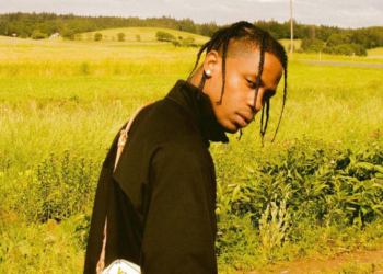 Travis Scott vetado: le cancelan concierto en pirámides de Egipto por sus “rituales extraños”