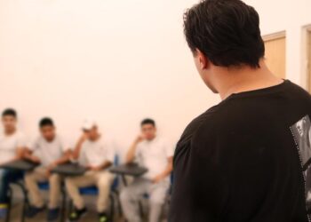 Llevan taller musical a adolescentes en readaptación