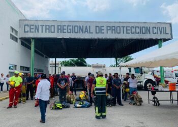 Protección Civil se capacita en extracción de personas de vehículos