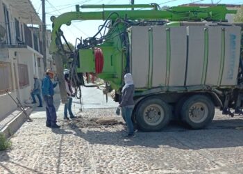 Realizan mantenimiento para mejorar los servicios de drenaje en colonias de Reynosa
