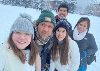 Mueren 5 miembros de familia regiomontana en accidente cerca del Everest