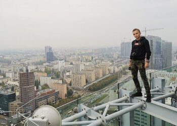 Muere el influencer Remi Lucidi a los 30 años tras caer desde el piso 68 de un edificio en Hong Kong