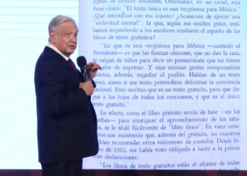 AMLO asegura que se entragarán libros de texto de la SEP: no hay ningún impedimento
