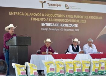 Apoyo de fertilizante continúa llegando a productores citrícolas