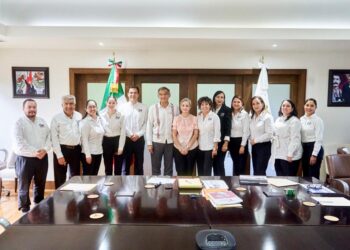 Se reúnen Dr. Américo y Dra. María con directivos del DIF Tamaulipas