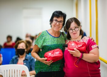 Benefician a reynosenses con aparatos auditivos