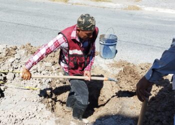 Solucionó COMAPA fugas de agua potable en colonias Aztlán y La Cañada