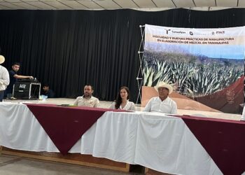 Imparte Desarrollo Rural taller para la elaboración del mezcal