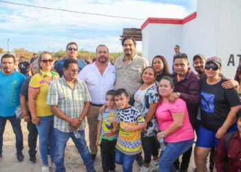 Más de 400 vecinos de la zona norte reciben al Alcalde Carlos Peña