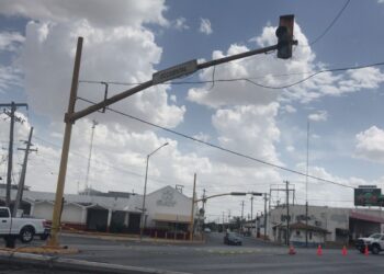 Exhorta Tránsito y Vialidad a circular con precaución en bulevar Morelos