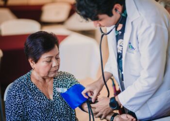 Inicia campaña Abuelitos Saludables
