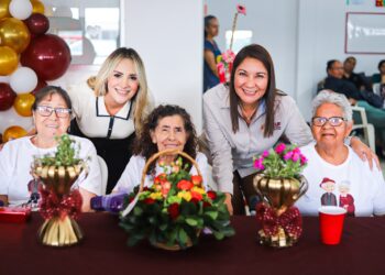 Conviven abuelitos y familias de Reynosa