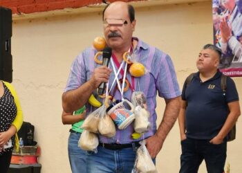 Alcalde de Tangancícuaro ofrece disculpa pública por asesinar a Buba y Canela