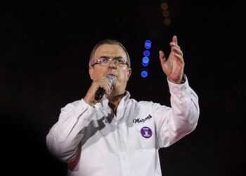 Marcelo Ebrard exhibe 63 irregularidades en el proceso interno de elección de Morena