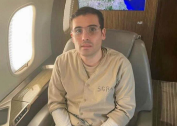 “Bienvenido a América”: comparten foto de Ovidio Guzmán al ser extraditado a EU