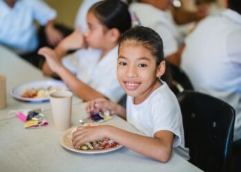 Impulsa Alcalde, Carlos Peña Ortiz, programa de Desayunos Escolares