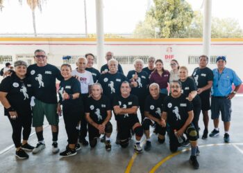 Busca DIF Reynosa equipo de cachibol femenil de adultos mayores