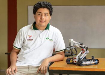 Gana estudiante del Colegio Nacional de Educación Profesional Técnica Matamoros primer lugar en Concurso Internacional de Robótica