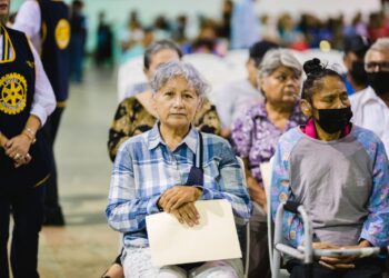 Atiende Alcalde Carlos Peña Ortiz salud de familias Reynosenses