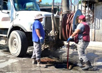 Resolvió COMAPA reportes de usuarios en el fraccionamiento Reynosa