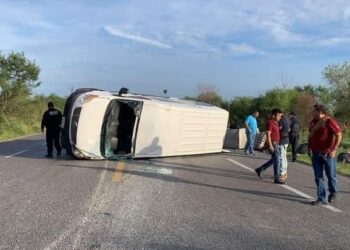 14 heridos en volcadura en San Fernando