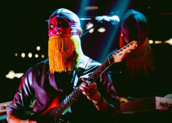 La banda de post-rock instrumental fue recibida con entusiasmo tras 10 años de ausencia