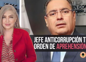 Jefe anticorrupción tiene orden de aprehensión