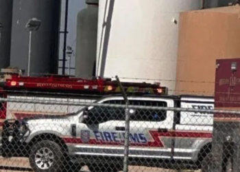 Explosión mata a dos residentes del Valle