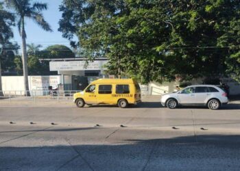 Terror en escuela de Tampico, una estudiante amenaza a sus compañeros con pistola de juguete