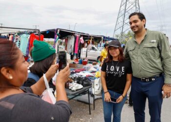 Entregó Alcalde Carlos Peña Ortiz más Becas del Gobierno de Reynosa