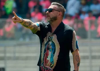 Mohamed podría ser sancionado por portar playera con la Virgen de Guadalupe