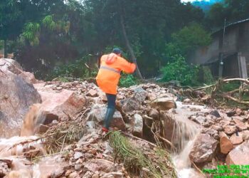 Max se degrada depresión tropical; deja dos muertos en Acapulco