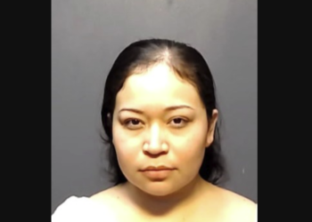 Mujer arrestada por tener a sus 6 niños viviendo en condiciones insalubres
