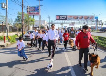Promueve Carlos Peña Ortiz concientizacion al cuidado de animales