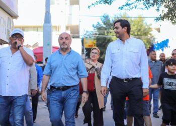 Recorrió Carlos Peña Ortiz zona comercial por Buen Fin