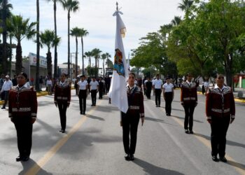 Guardia Estatal participa en desfile conmemorativo de la Revolución Mexicana