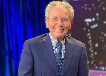 Muere el arquitecto Héctor Benavides, presentador de noticias, a los 82 años