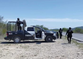 Nuevo León: Amanecen dos cadáveres con señas de tortura y violencia