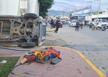 Cuatro personas lesionadas tras fuerte choque en Victoria