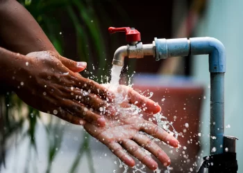 Exhorta COMAPA a usuarios a ser partícipes en el cuidado del agua