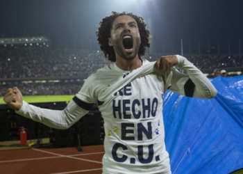 Pumas se “rehace” en CU, humilla a Chivas y está en las semifinales