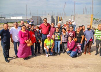 Constata Alcalde Carlos Peña Ortiz avance de Clínica Animal Municipal de Reynosa