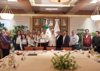 Presenta Américo proyecto del Dique El Moralillo
