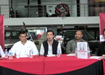 Alcalde Carlos Peña facilita acceso a empleos en 83a. Feria Virtual